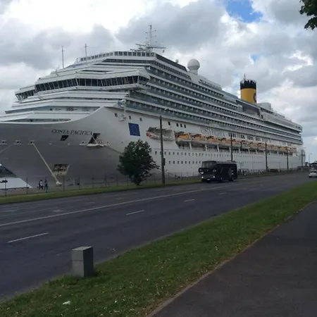 New Comfortable Nearby Promenade In 5 Minutes From Old Town Of Riga. アパート