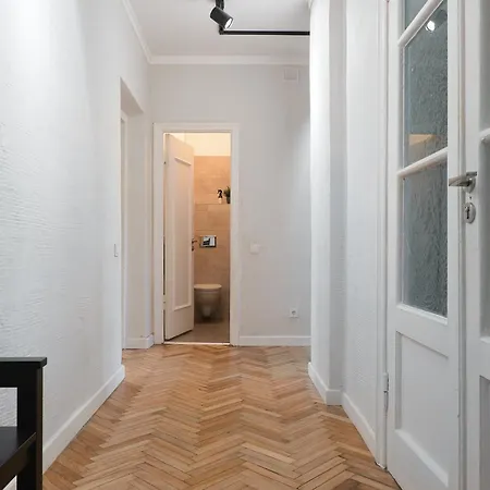 New Comfortable Nearby Promenade In 5 Minutes From Old Town Of Riga.
